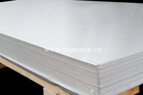 ống tấm khối titan